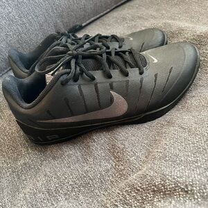 Nike US 9. Air. Worn a few times. No insoles- replaced with comfort insoles.